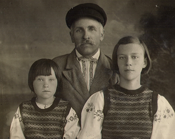 Майя Ястребова и её Родственники.jpg