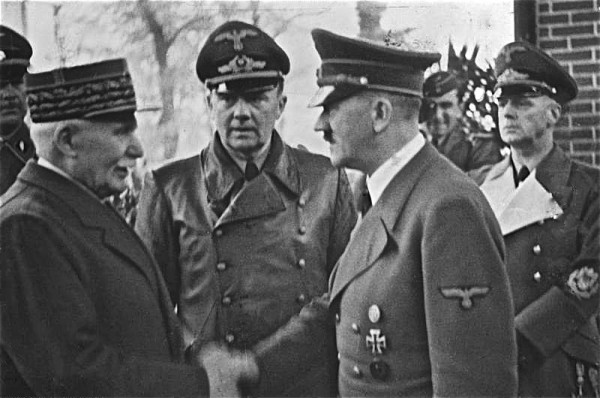 Bundesarchiv_Bild_183-H25217,_Henry_Philippe_Petain_und_Adolf_Hitler.jpg