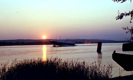 img047.jpg